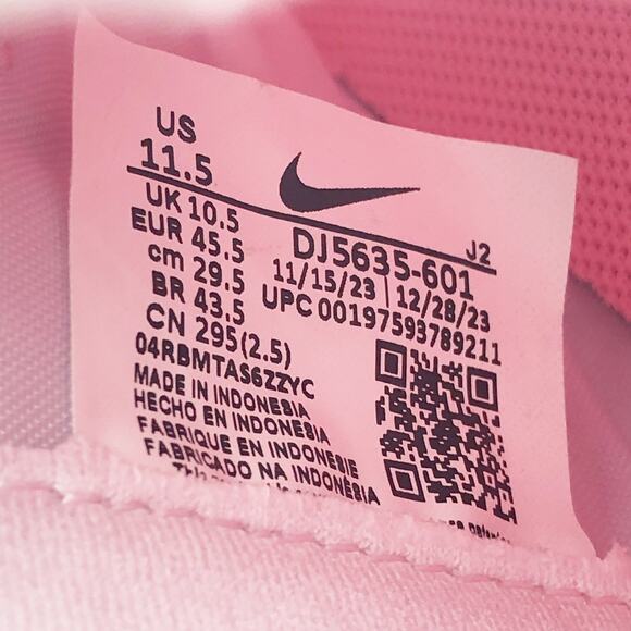 Nike Mercurial Vapor 15 Academy IC Soccer Turf Shoes Mens 11.5 Pink DJ5635 NWOB main image 11